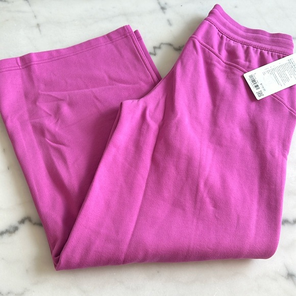 lululemon athletica Pants - Lululemon Scuba Mid-Rise Wide-Leg Pant SIZE Large Pow Pink Tone size Large NWT